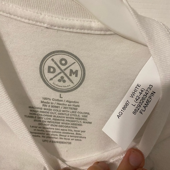 Graphic Tee - Picture 3 of 3